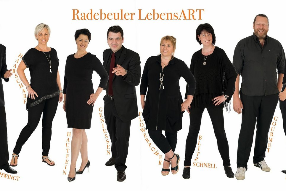 Zur Gruppe „Radebeuler LebensART gehören Unternehmer(innen) aus der Stadt. Sie laden am 22. Oktober in die Tanzschule Linhart ein. Foto: Fotoatelier Meißner