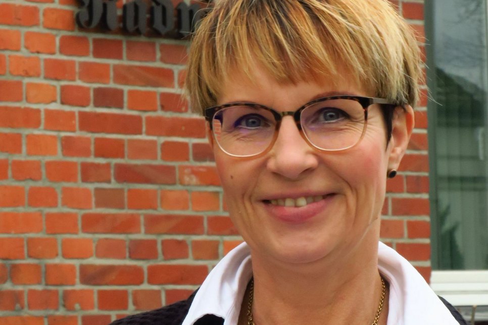 Zeigte sich schockiert vom Brand der Rathsburg: Welzows Bürgermeisterin Birgit Zuchold (SPD). Foto: jho
