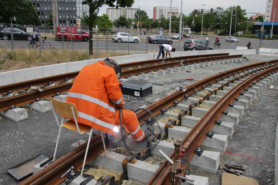 Ab Sonntag wird der Gleisbereich Stadtring/Thiemstraße gebaut - unter Vollsperrung. Foto: jho