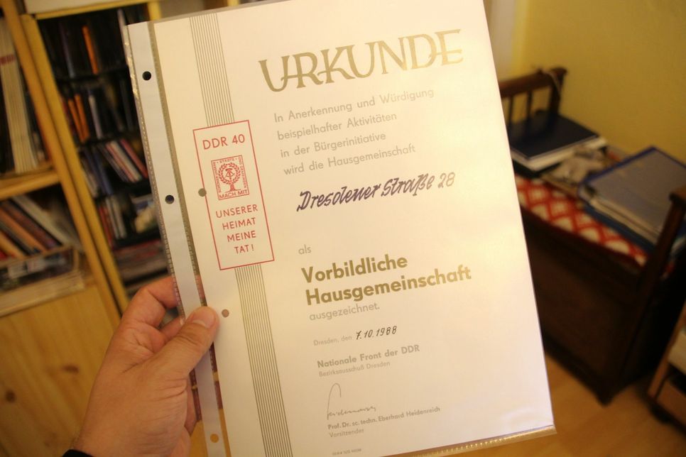 Zu DDR-Zeiten gab es drei Mal die Auszeichnung zur „Vorbildlichen Hausgemeinschaft“. Foto: Keil