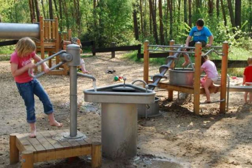 Die Bürgerstiftung will den Wasserspielplatz im Eliaspark neu aufbauen. Foto: Archiv