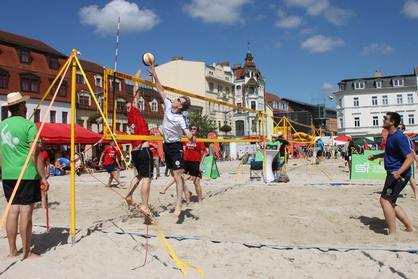 Beach-Cup-Feeling bietet der Finsterwalder Marktplatz am zweiten Augustwochenende. Foto: Weser