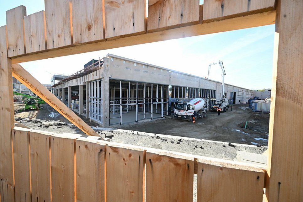 Blick auf die Baustelle des neuen Kaufparks Nickern.