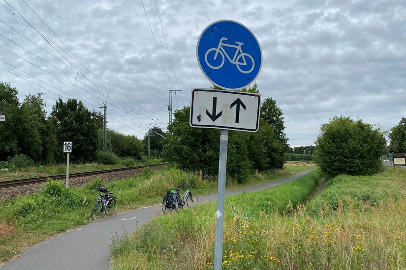 Vor-Ort-Prüfung der Routenführung in Lübbenau im Rahmen der Machbarkeitsstudie zum Radfernweg Berlin-Dresden.