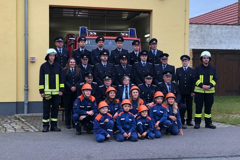 Die Mannschaft der Freiwilligen Feuerwehr Grünewalde. Foto: privat