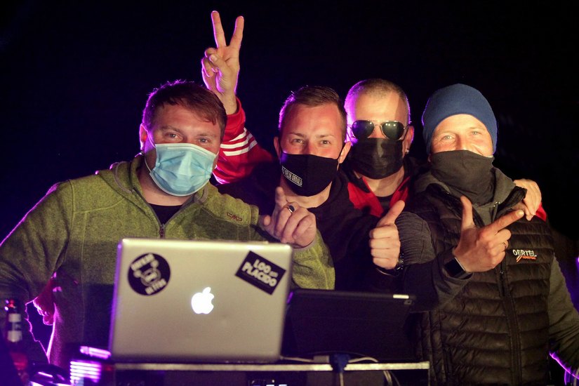 DJ Ohrkan, DJ Felix Arnold, DJ S-Bone und DJ Pierre Laminar (v.l.) lassen es krachen.  Foto: D. Förster
