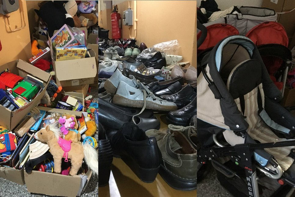 Spielzeug, Kleidung und Kinderwagen im Keller des KiEZ. Die Spendenbereitschaft war groß.