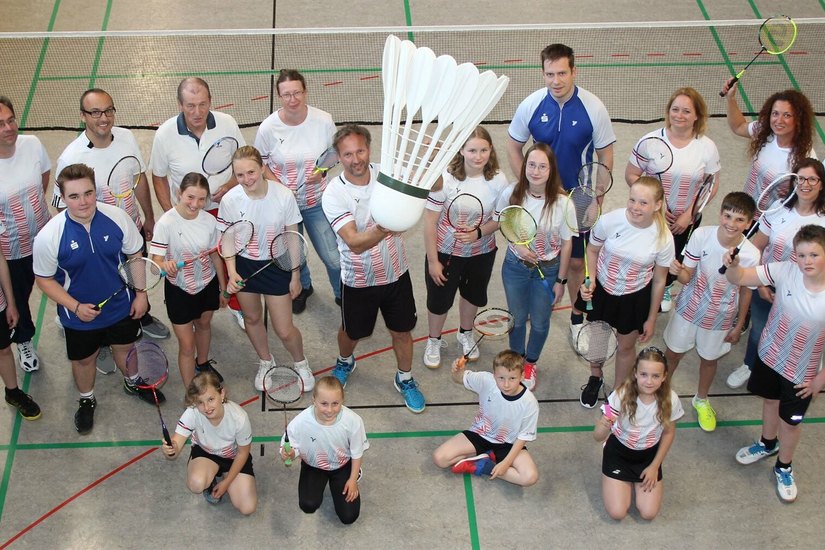 Mit Spaß und Lebensfreude dabei: Kinder, Jugendliche und Erwachsene beim Badminton-Verein Töbitz.