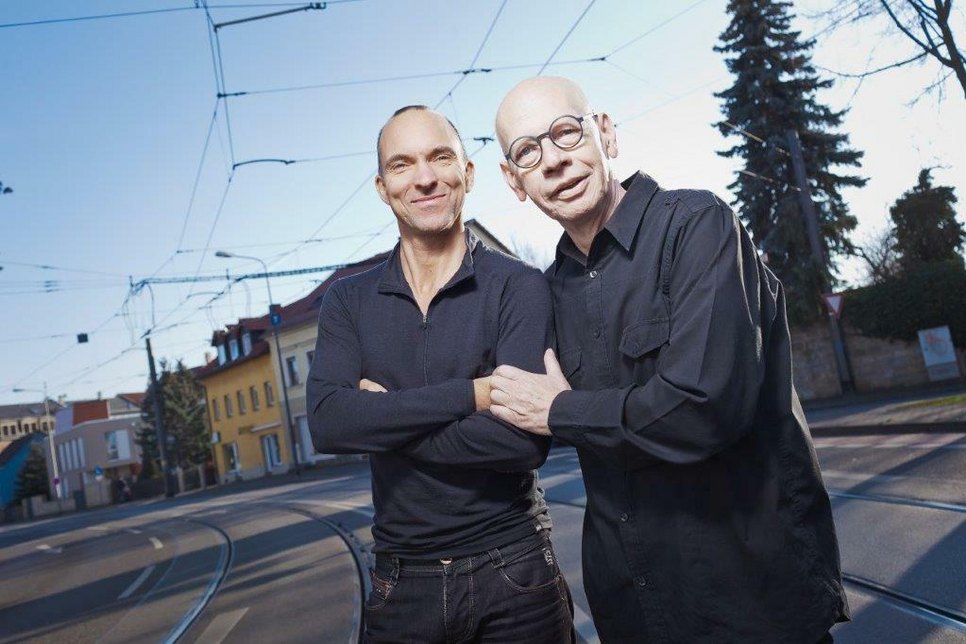 Michael Meinel (li.) und Ralf Herzog wollen die über 40-jährige Pantomimen-Tradition in Dresden neu beleben.  Foto: Ralf Menzel