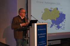 Der rennomierte Experte Thomas Fasbender referierte in der Volksbank Pirna über den Ukraine-Konflikt.