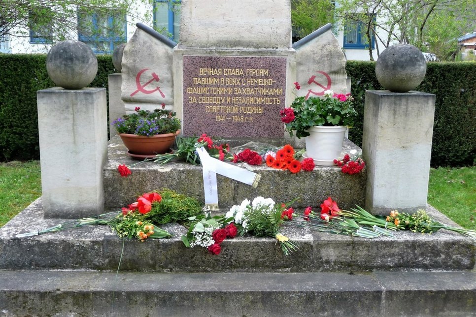 Das Ehrenmal auf dem russischen Ehrenfriedhof in Pirna.