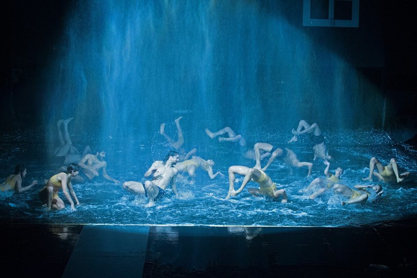 Ebenfalls wieder im Programm ist das Tanzstück Aqua. Foto: Marlies Kross