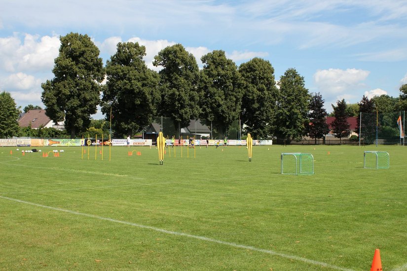 Der Sportplatz an der Jahnstraße wird nicht nur vom Verein genutzt. Auch Schulsport findet hier statt. Die Nutzung wird durch den Ausbau des Schulstandortes an der Jahnstraße zum Schulzentrum der Stadt noch zunehmen. Foto: Keil