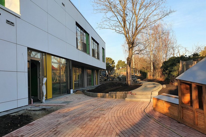 Der Neubau ist fertig, nur noch einige Restarbeiten und die Innengestaltung sind im Januar nötig. Foto: Stadt Coswig