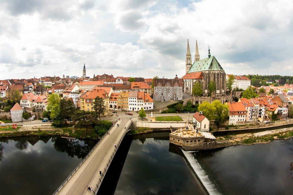Görlitz wird als Reiseziel immer beliebter. Im vergangenen Jahr stieg die Zahl der gewerblichen Übernachtungen um 9,1 Prozent auf 281779. Damit war 2016 in Sachen Tourismus ein Rekordjahr für die Neißestadt. Foto: Moritz Kertzscher