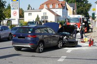 Im Kreuzungsberech in Neukirch/Lausitz kollidierten zwei Fahrzeuge miteinander.