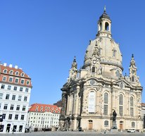 Der große Platz vor der Frauenkirche bleibt am 23. Dezember leer, erneut wird es keine Weihnachtsvesper als Open Air Veranstaltung geben. Foto: Pönisch