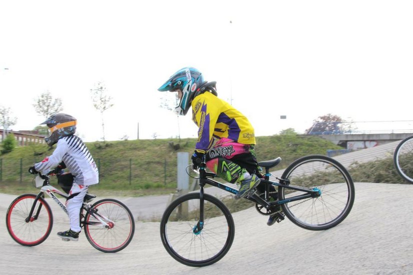 Bereits im Alter von vier Jahren beginnen die Jüngsten beim BMX Team Cottbus, die ersten Runden auf dem Rad zu drehen. Foto: jho