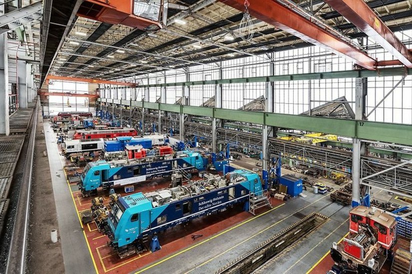 Zukünftig werden im neuen Bahninstandhaltungswerk auch Dieselloks auf Hybridtechnik umgerüstet. Foto: Deutsche Bahn AG / Max Lautenschläger