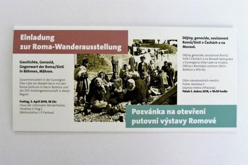 Das Einladungsblatt zur Roma-Wanderausstellung.            Fotos: Fiedler