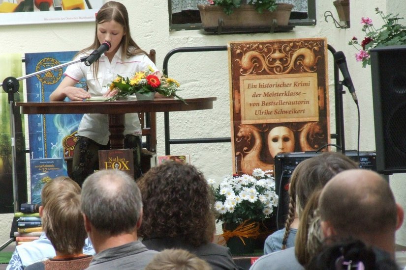 Der bundesweite Vorlesewettbewerb wird Jahr für Jahr mit großer Publikumsresonanz an verschiedenen Standorten (hier im kreislichen Sänger- und Kaufmannsmuseum in Finsterwalde) ausgetragen.