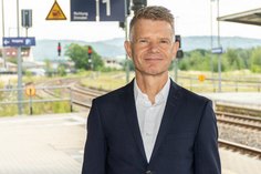 Christoph Mehnert wird ab 1. Januar 2024 Geschäftsführer des ostsächsischen Verkehrsverbundes ZVON. Im Vorfeld stand er dem WochenKurier Rede und Antwort.