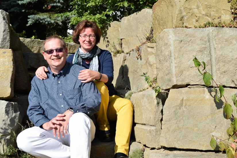 Bernd Grüber lernte seine Frau Cordula Grüber in Dresden kennen, ehe die beiden ihre Heimat im idyllischen Bischofswerda fanden. Foto: Sandro Paufler