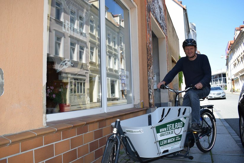 Ekart Riechmann möchte die Menschen in Bautzen überzeugen auch mal öfters das Rad zu benutzen und das Auto für Kurzstrecken stehen zu lassen. Foto: Sandro Paufler