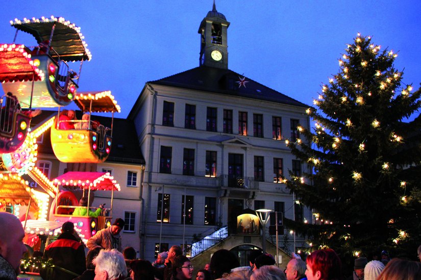 Der Schiebocker Weihnachtsmarkt hat für große und kleine Gäste etwas zu bieten.