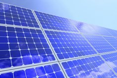 Photovoltaiktechnik ist gerade im Trend und kann auf Dauer bares Geld sparen - doch Vorsicht vor nicht zulässigen und mangelhaften Produkten.