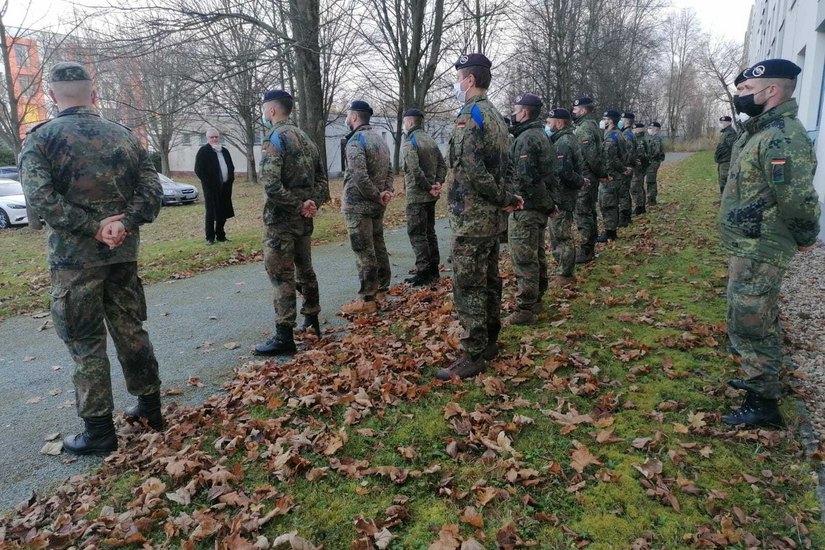 Begrüßung der Bundeswehr durch den Landrat in Zittau am 18. November. Foto: Landratsamt Görlitz