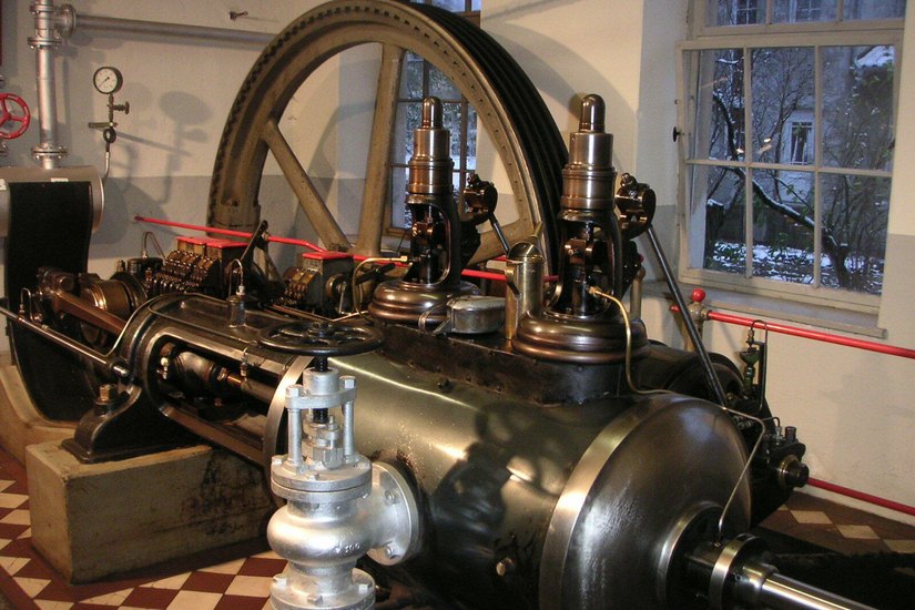 Die historische Muellersche Dampfmaschine ist auch zu bestaunen.  Foto: Verein