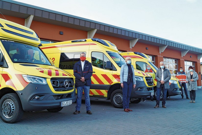 Diese hochmodernen Rettungstransport- und Krankentransportwagen werden künftig im Landkreis Bautzen eingesetzt. Foto: LRA Bautzen