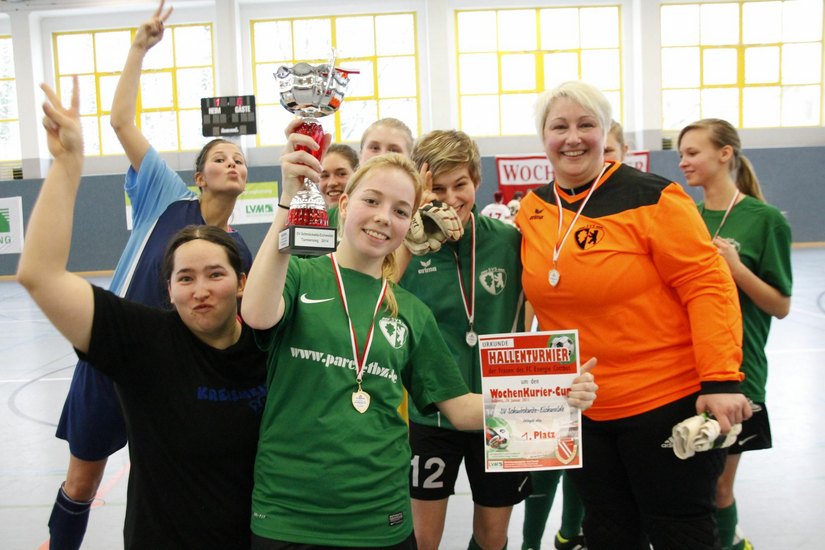 2015 gewannen die Frauen von Schmöckwitz-Eichwalde den WochenKurier-Wanderpokal bereits zum zweiten Mal. Foto: jho
