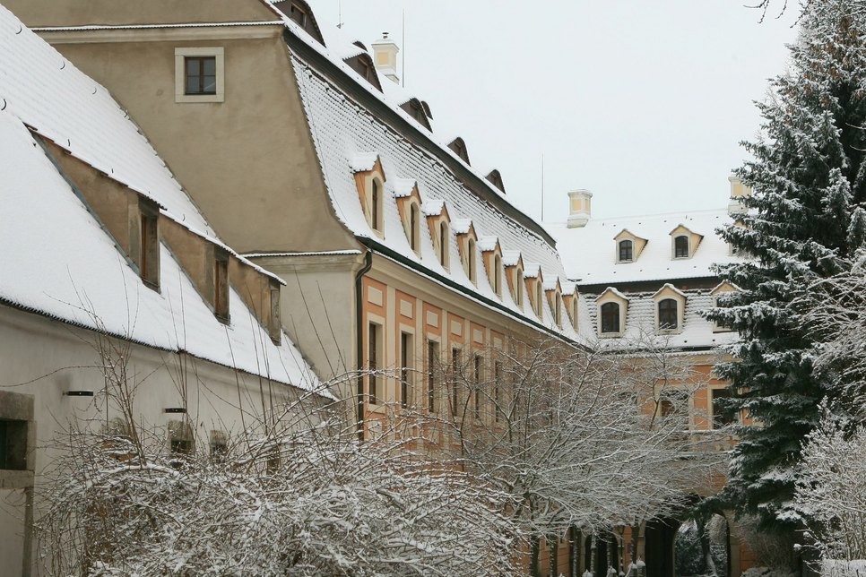 Das Landschloss Zuschendorf im Winter.   Fotos: PR/Zuschendorf