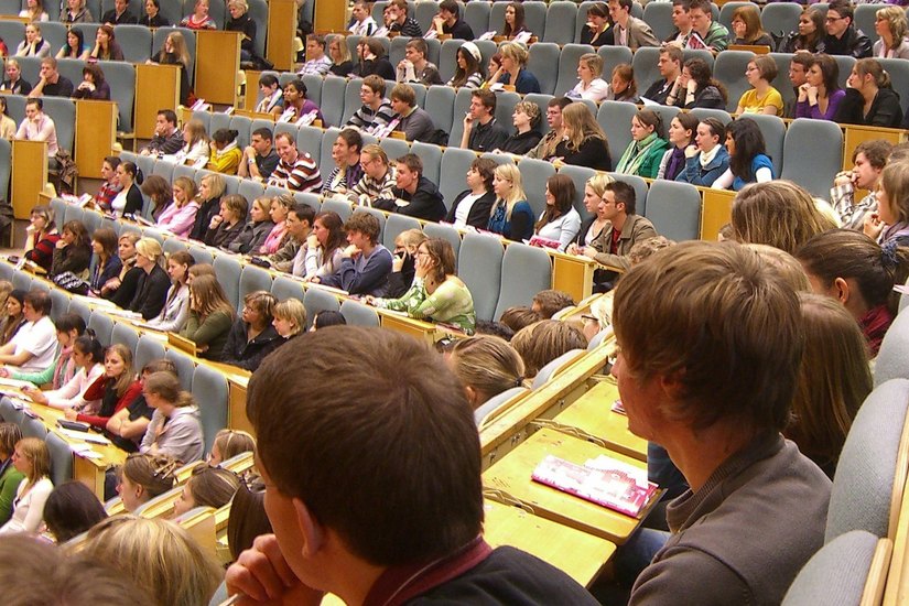 Studenten erhalten einen Zuschuss, wenn sie ihren Hauptwohnsitz nach Dresden verlegen. Foto: Archiv