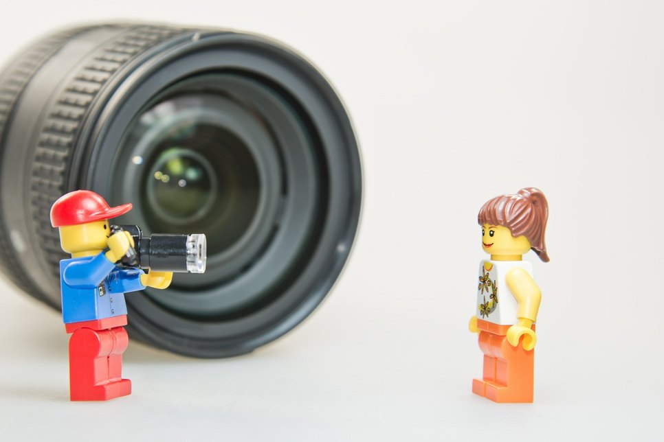 Im Jugendzentrum H.O.L.Z können Kinder dank Lego im August zu Filmemachern werden. Foto: blickpixel/ pixabay