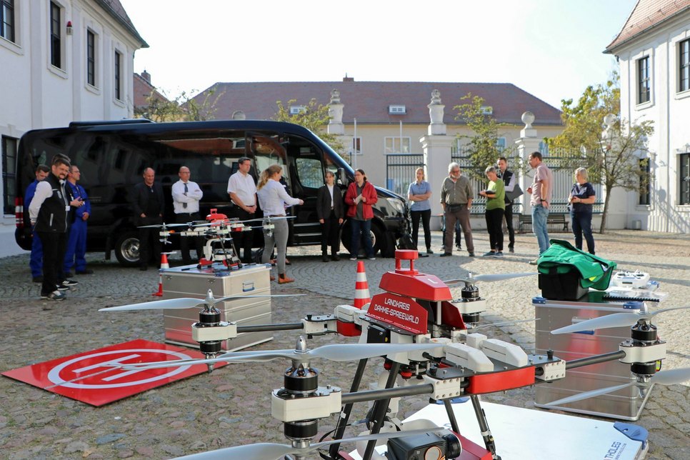 Die Drohnentechnik des Landkreises Dahme-Spreewald während einer Präsentation. Foto: Archiv/Landkreis Dahme-Spreewald