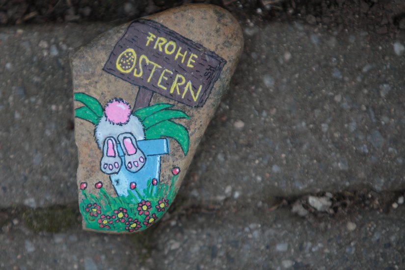 Ostergruß auf einem »PIRstein«.    Foto: D.Förster