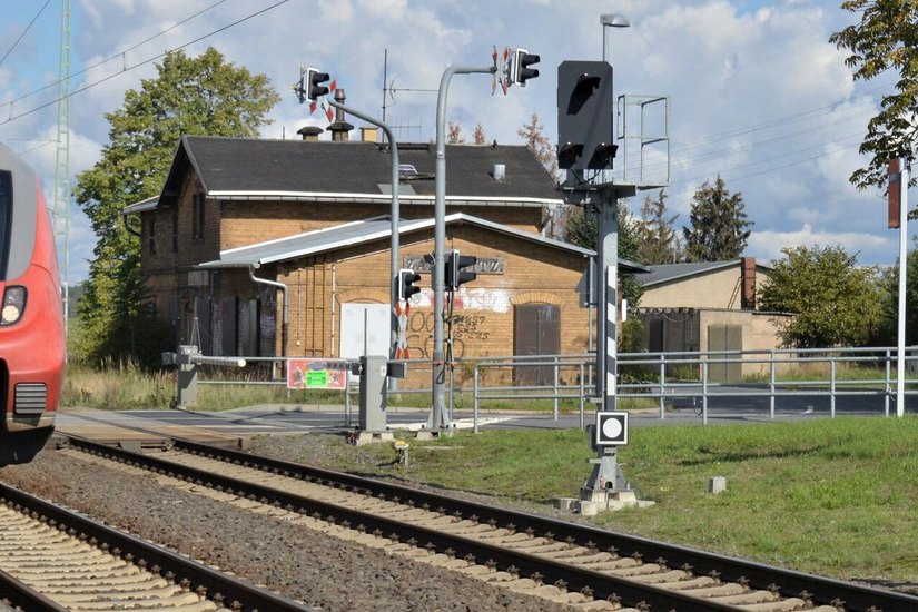 Die Bahn kommt - Haltepunkt Zabeltitz wird umgestaltet und künftig moderner.