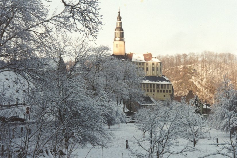 Genauso romantisch ist das Schloss auch im Winter. Fotos: Wo