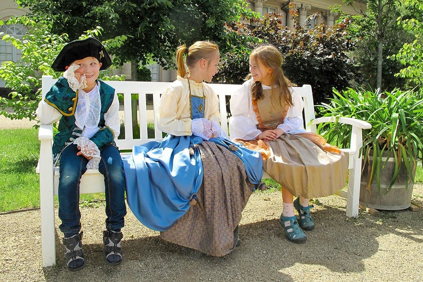 Am 16. August dürfen Ferienkinder in historische Kostüme schlüpfen.