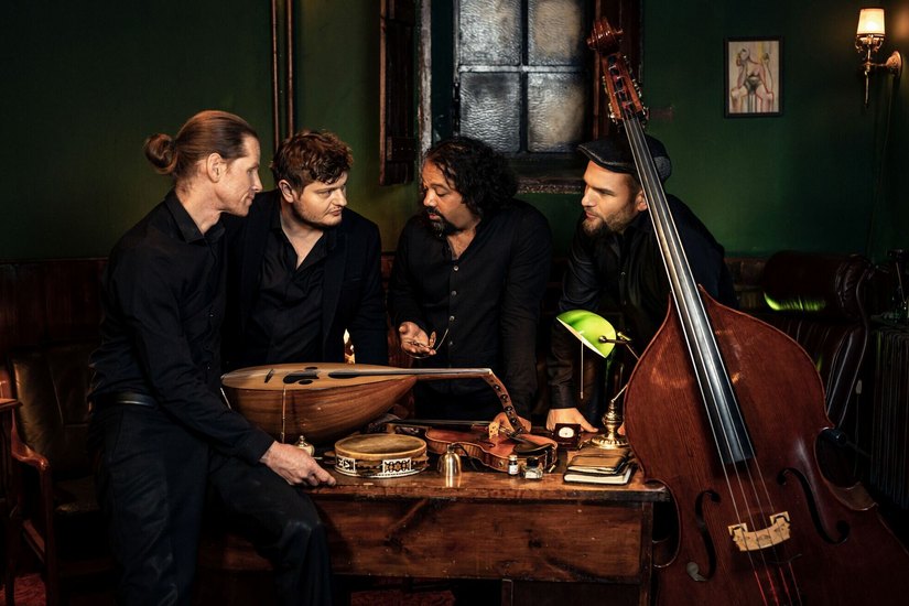 Die Musiker vom Ajam Quartet.