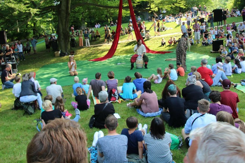 Auch 2018 wird das ViaThea am Donnerstag mit einem Kulturpicknick im Stadtpark eröffnet. Los geht`s 17 Uhr. Foto: Keil