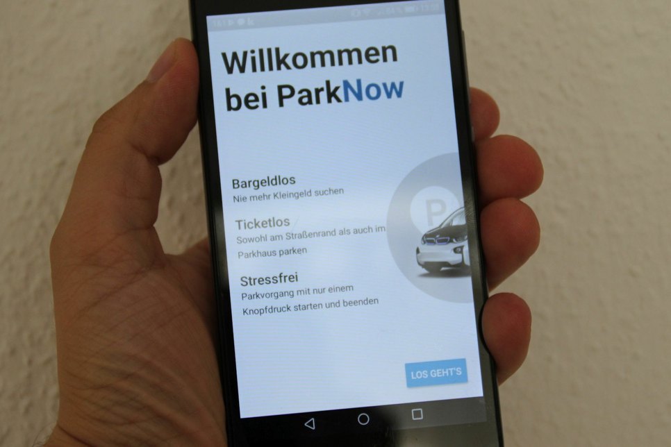 Bargeldlos Parkgebühren zahlen kann man in Zittau via Smartphone.  Foto: Keil