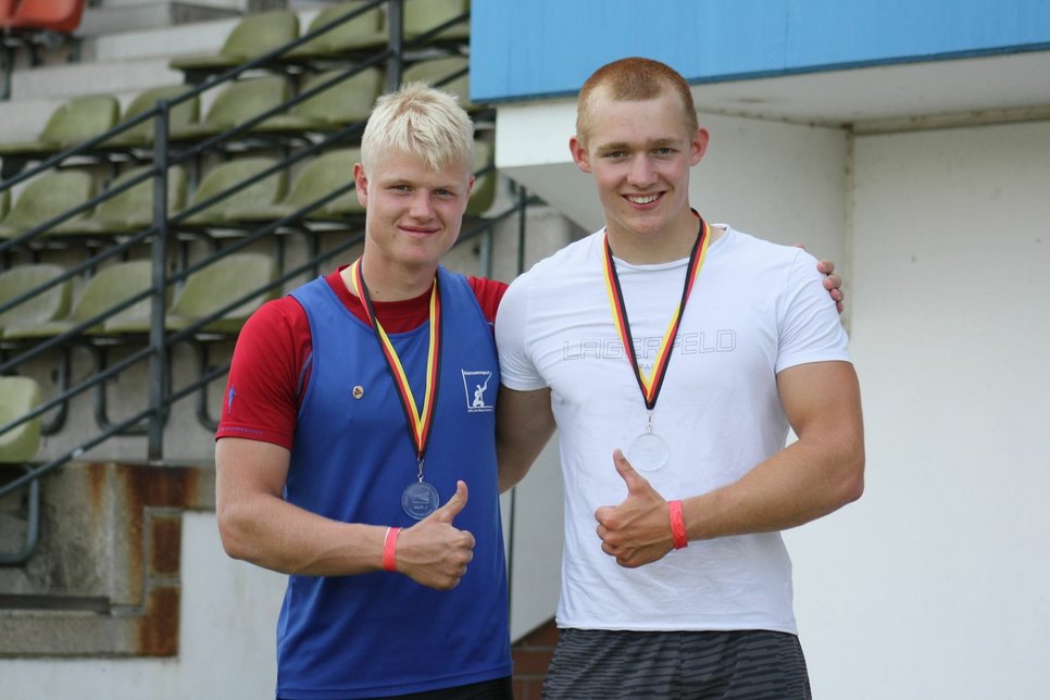 Tobias Hammer (li.) und Ben Lehmann vom Wassersportverein 