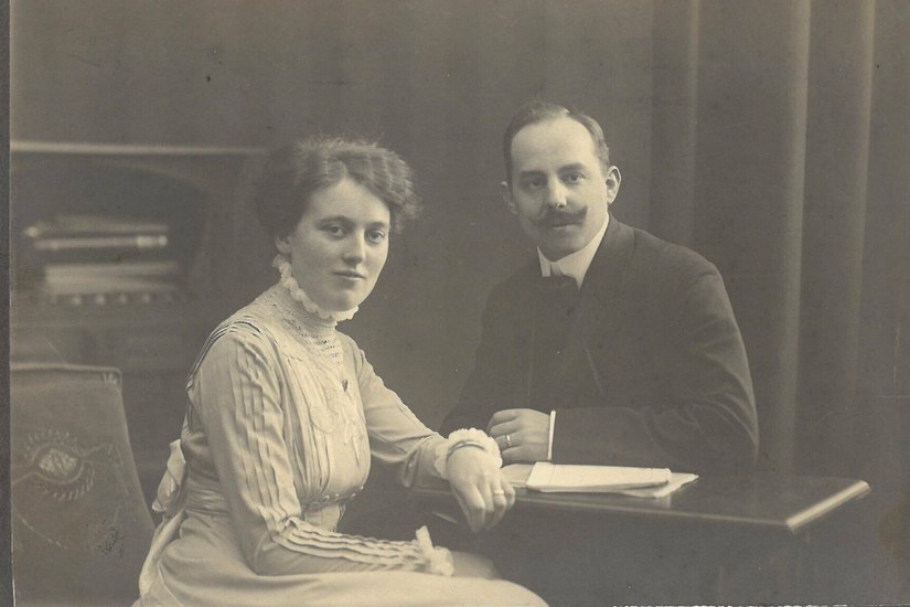 Georg Wehrmann und seine Frau als Brautpaar, 1908.