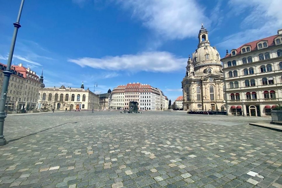 Dresden verschärft ab Samstag die Corona-Regeln. Foto: Schramm
