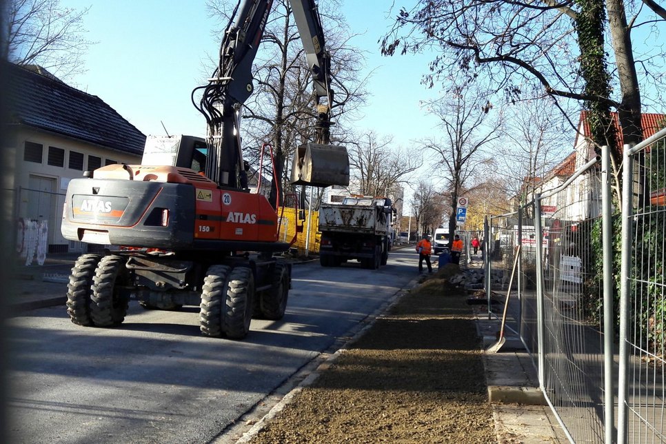 Letzte Aufräumarbeiten in der Leipziger Straße (Foto: LWG)