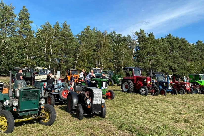 Etwa 40 Traktoren gab es am vergangenen Samstag in Kraupa zu bestaunen.